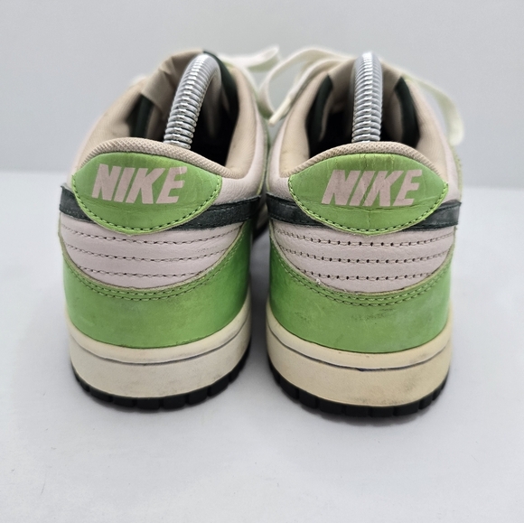 Nike | Y2K distressed Dunks lime hunter green sporty sneakers | MENS 8.5 - Picture 7 of 12